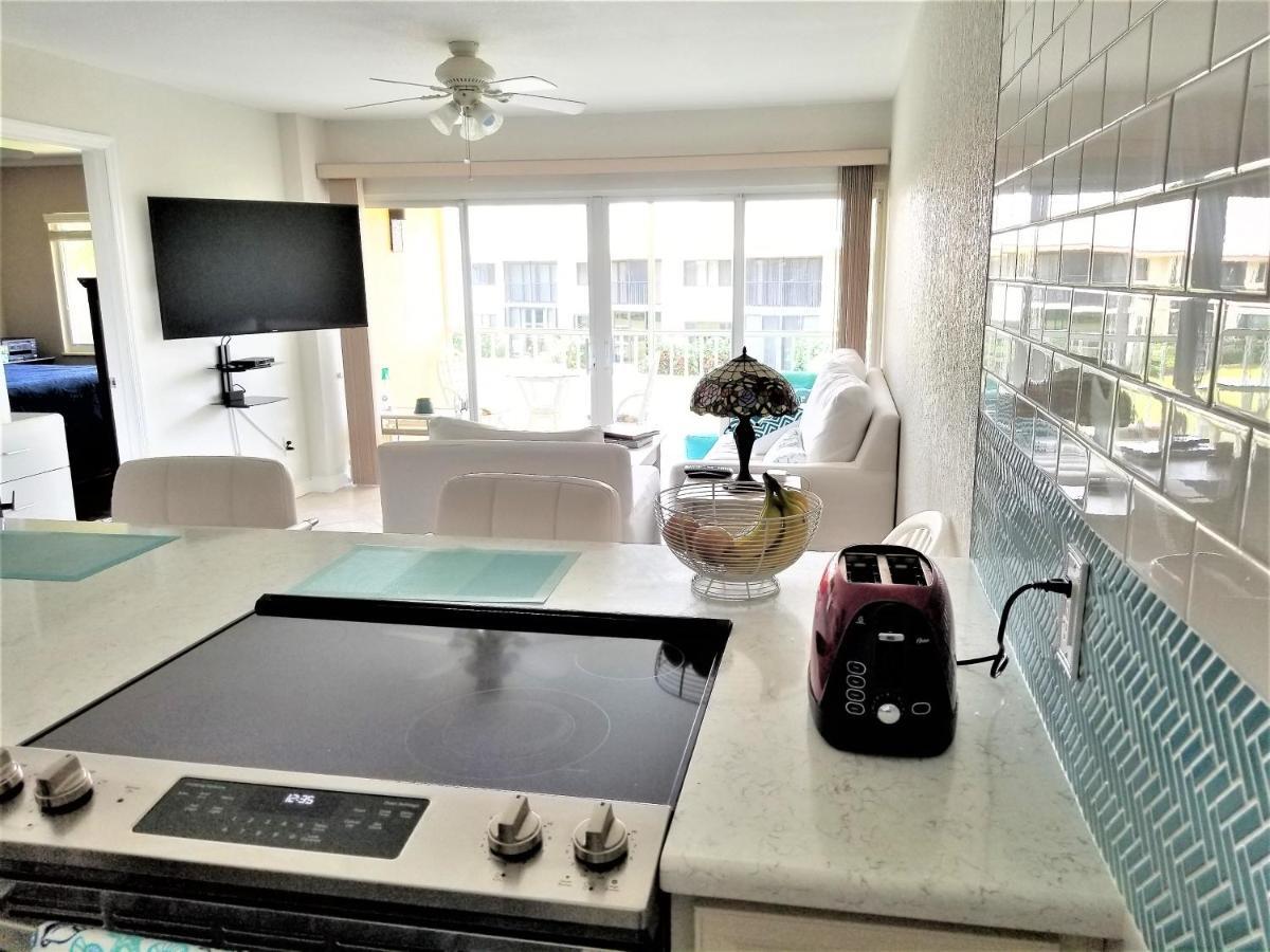 Beach Getaway - Ocean Beach, Tennis, Golf, Pool With Tiki Bar Fort Pierce Buitenkant foto