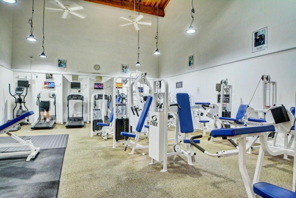 Beach Getaway - Ocean Beach, Tennis, Golf, Pool With Tiki Bar Fort Pierce Buitenkant foto